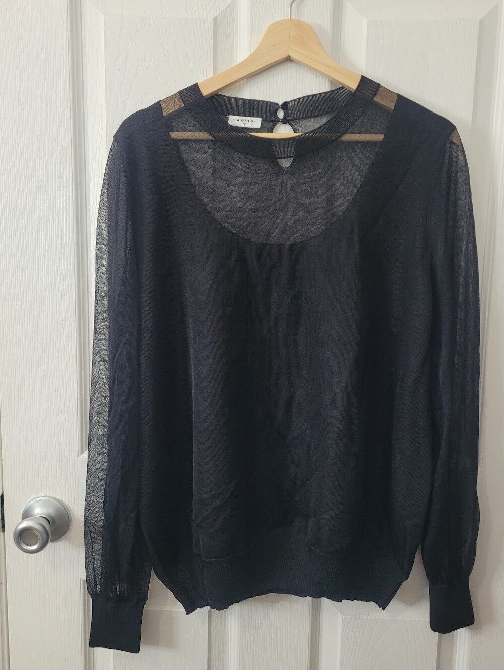 Akris Punto Sheer Black Top